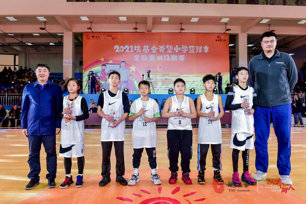 如何在快攻中合理分配场上位置?_1